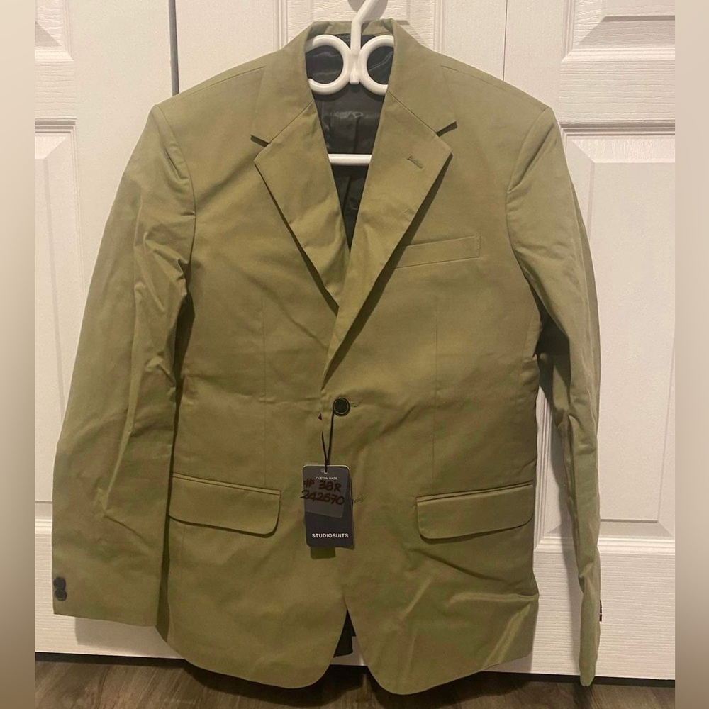 Men 38R Studio Suits blazer. Chino green, true to size, never worn.